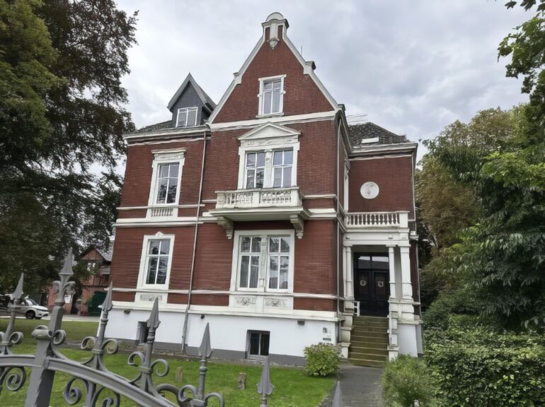 Hausansicht 3